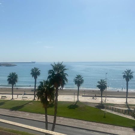 Moderno Y Completo Apartamento Frente Al Mar Málaga Buitenkant foto