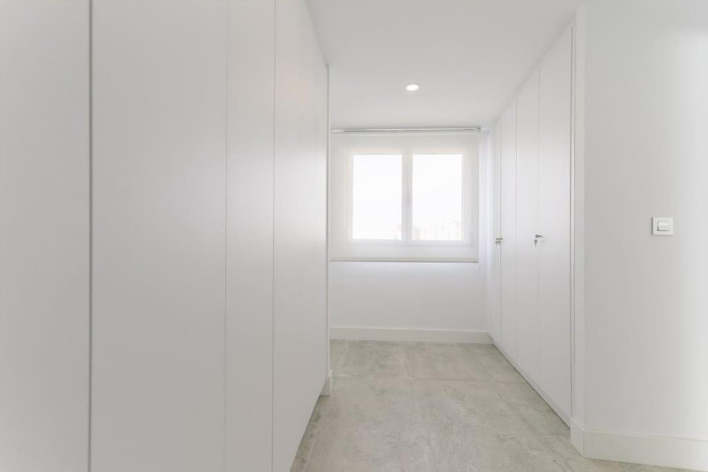 Moderno Y Completo Apartamento Frente Al Mar Málaga Buitenkant foto